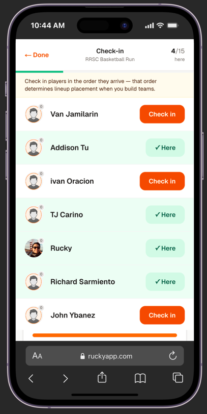 Check-in screen with 4 players checked in